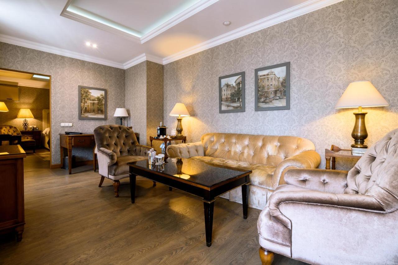 Cosmonaut Hotel Karaganda Ngoại thất bức ảnh