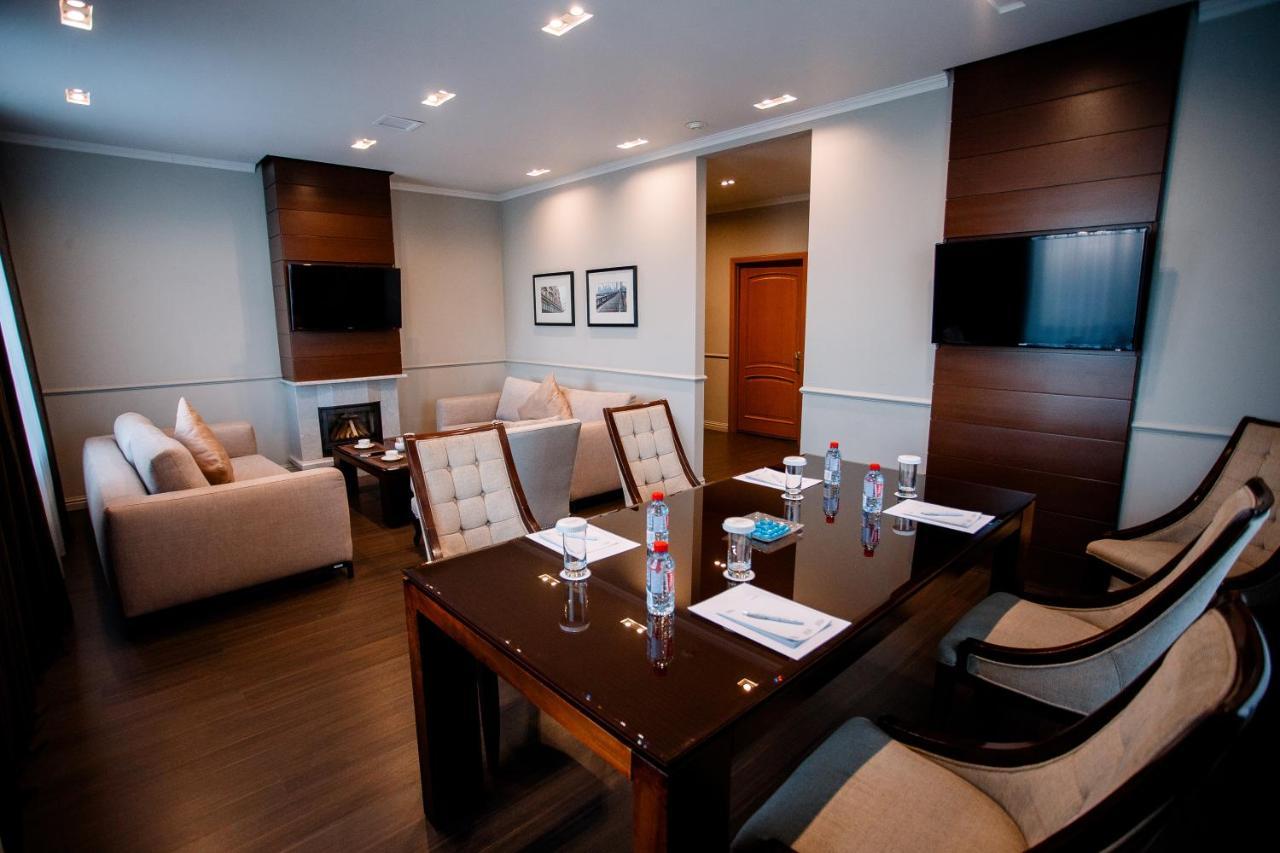 Cosmonaut Hotel Karaganda Ngoại thất bức ảnh