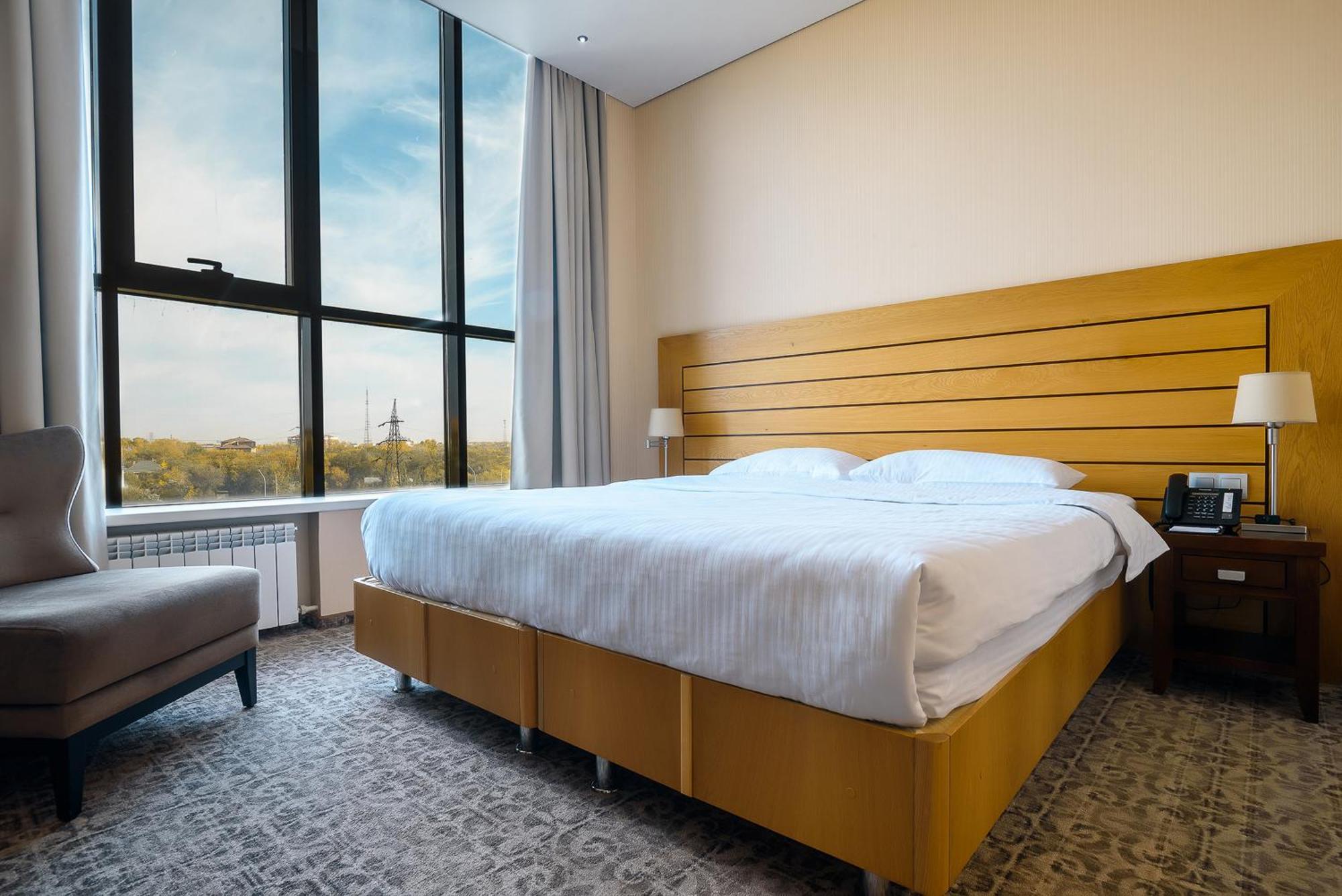 Cosmonaut Hotel Karaganda Ngoại thất bức ảnh