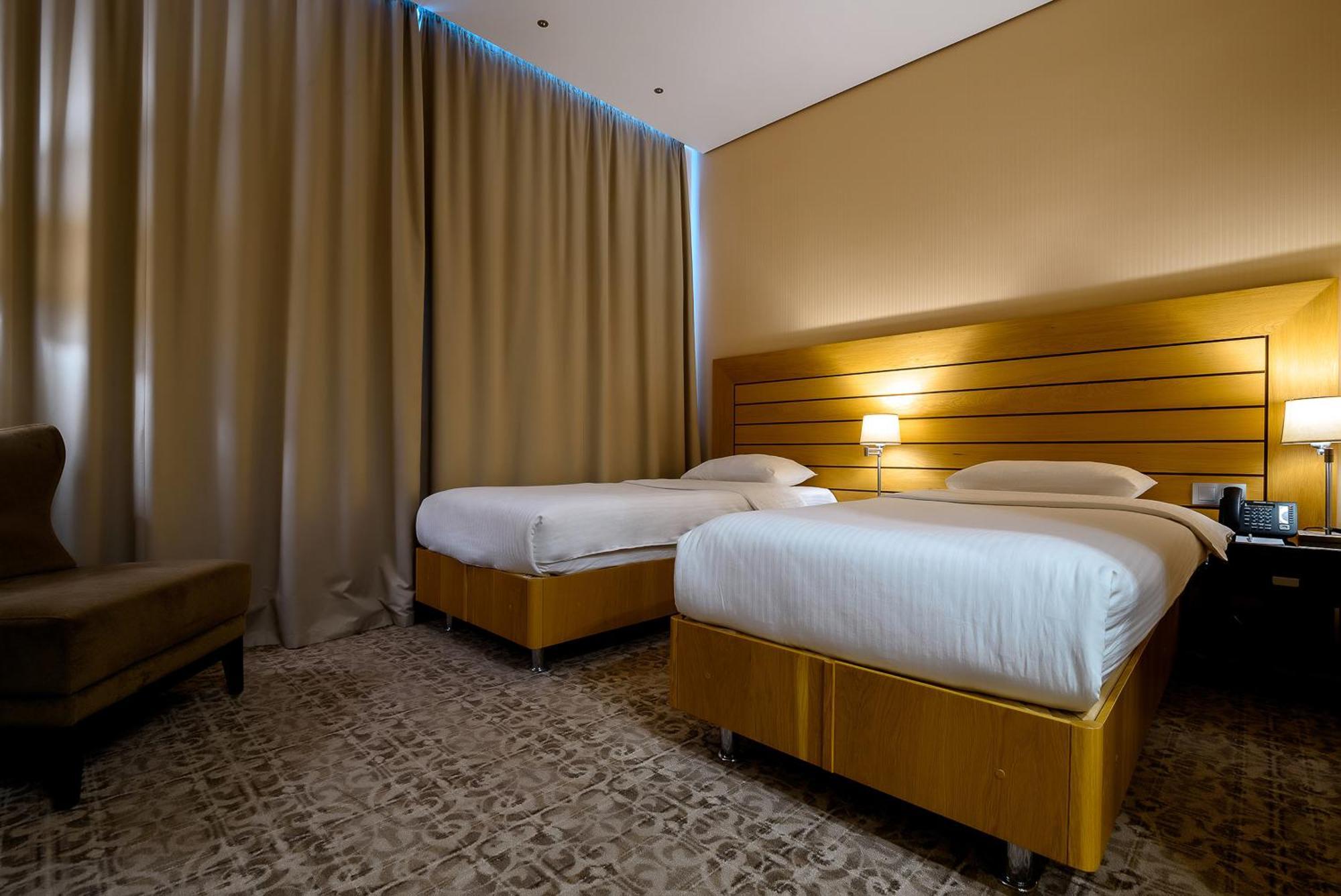 Cosmonaut Hotel Karaganda Ngoại thất bức ảnh